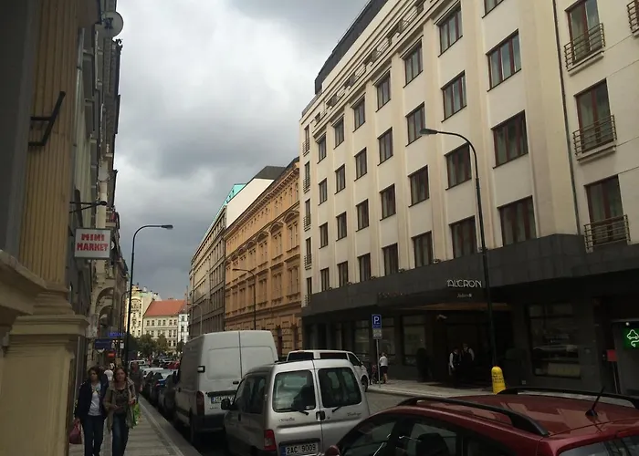 Stepanska Apartment